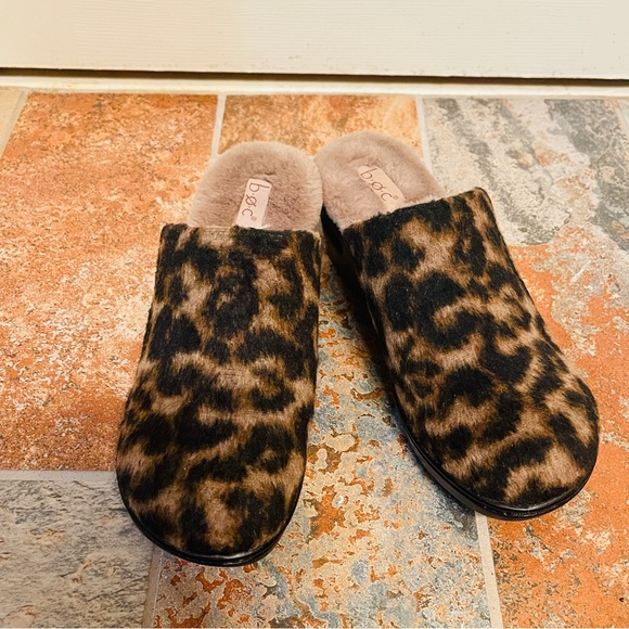 💋NWOB! Incredible BOC Fur & Leopard Print, Fur Lined Clogs! - Picture 7 of 12
